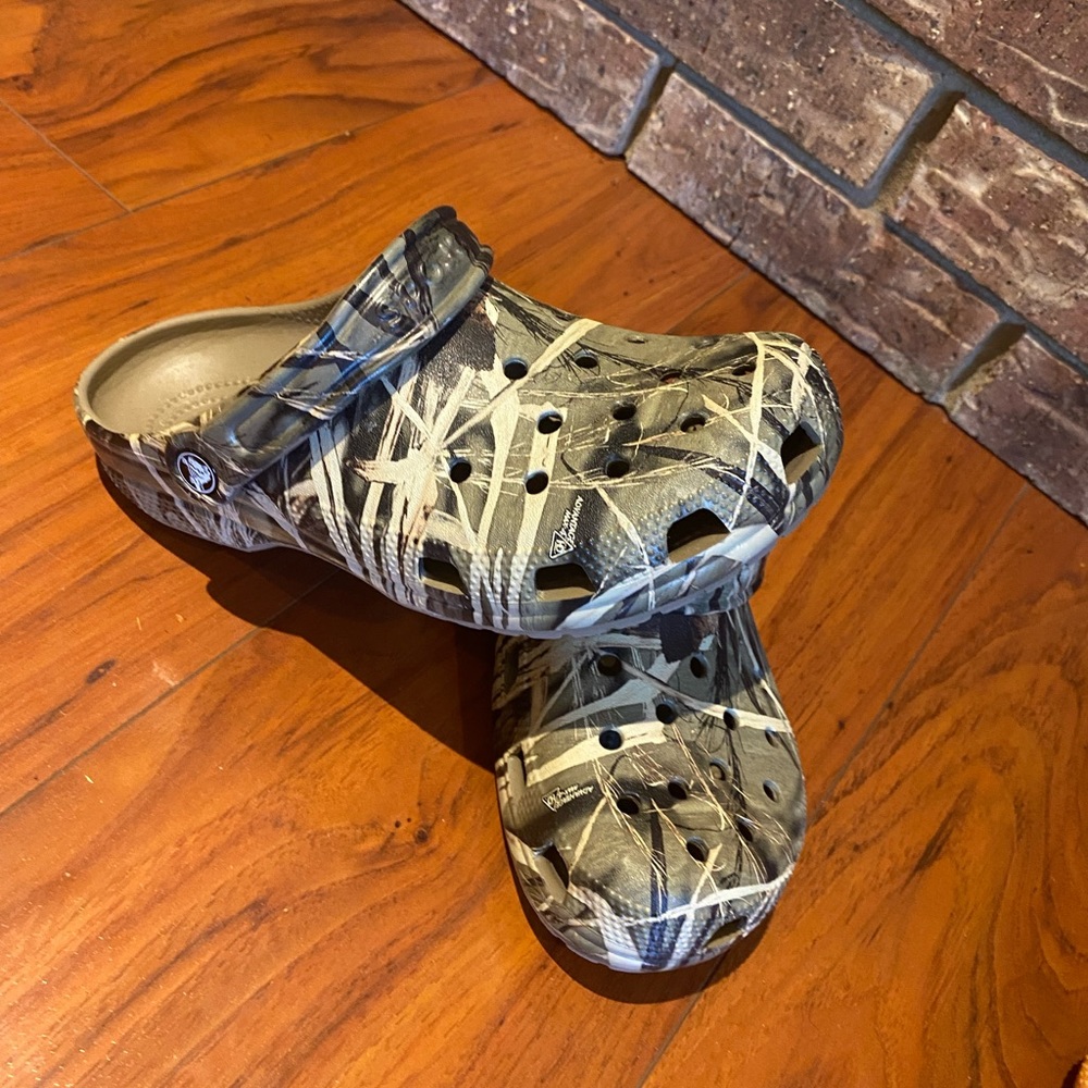 REALTREE CROCS